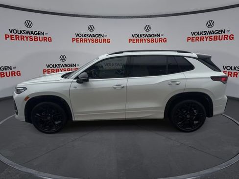 New 2026 Volkswagen Tiguan SE R-Line FWD image 5