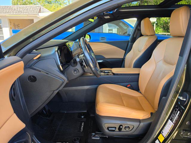 Used 2023 Lexus RX 350 w/ Accessory Package (2T) AWD/4WD image 11