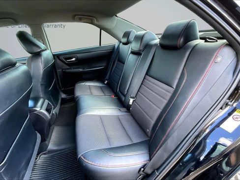 Used 2016 Toyota Camry SE FWD image 21