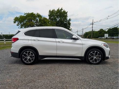 Used 2021 BMW X1 xDrive28i w/ Convenience Package AWD/4WD image 4