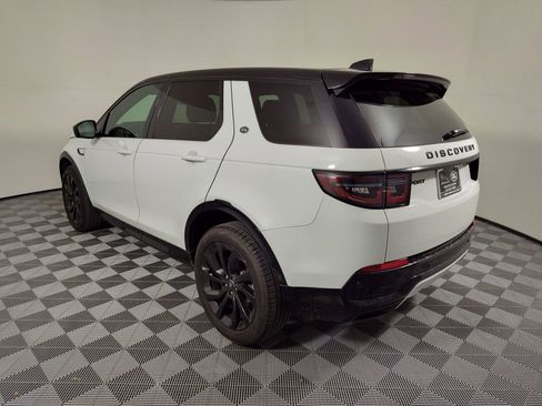 Certified 2025 Land Rover Discovery Sport Dynamic SE image 3