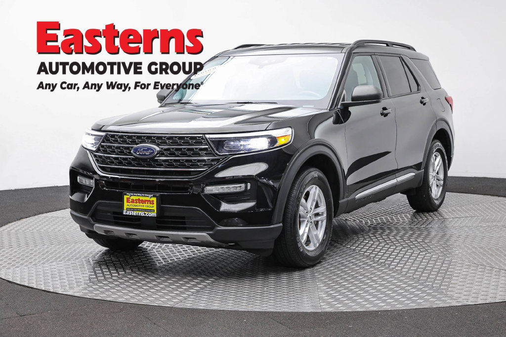 Used 2023 Ford Explorer XLT w/ Equipment Group 202A AWD/4WD image 1