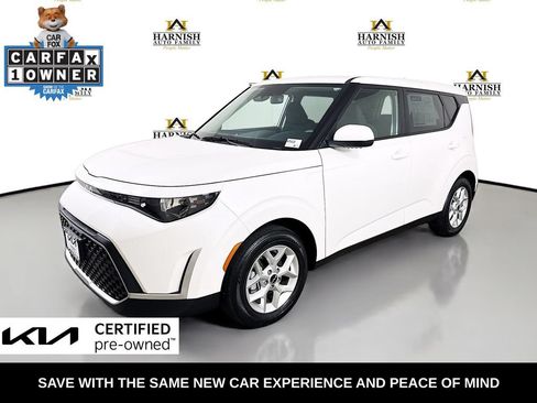 Certified 2025 Kia Soul LX w/ LX Technology Package FWD image 3