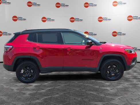 Used 2024 Jeep Compass Trailhawk AWD/4WD image 4