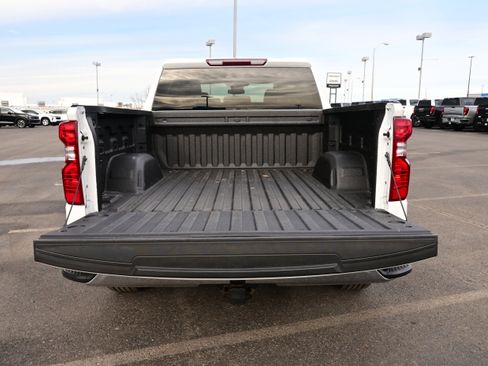 Used 2023 Chevrolet Silverado 1500 LT image 12