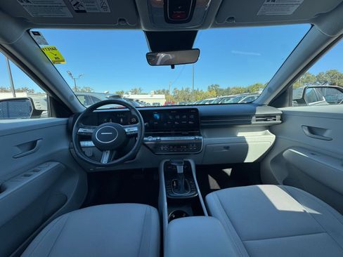 Used 2025 Hyundai Kona SEL image 33