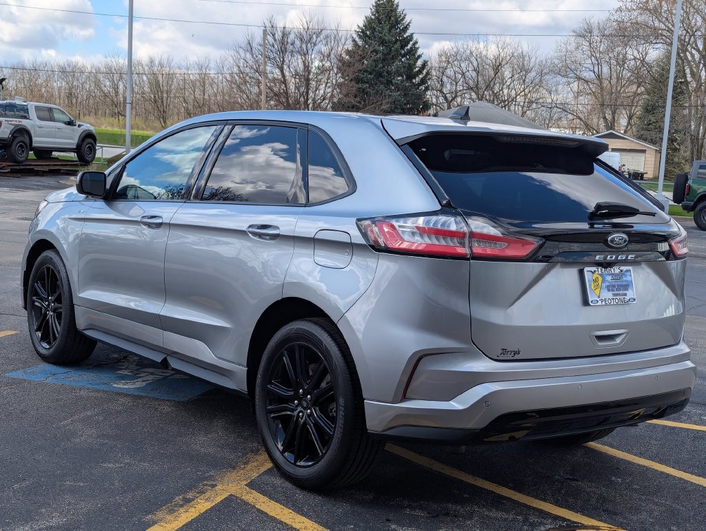Used 2024 Ford Edge ST-Line AWD/4WD image 5