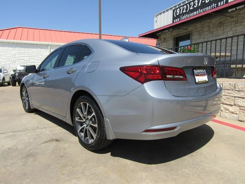 Used 2016 Acura TLX w/ Technology Package FWD image 3