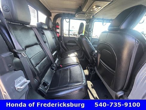 Used 2020 Jeep Gladiator Overland image 31