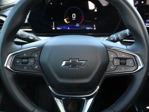 Certified 2025 Chevrolet Trax ACTIV w/ Driver Confidence Package image 12