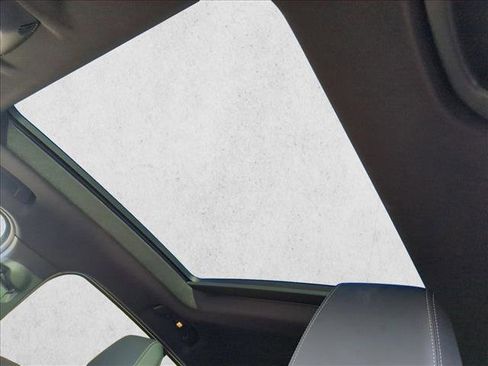 Used 2025 BMW X2 xDrive28i image 16