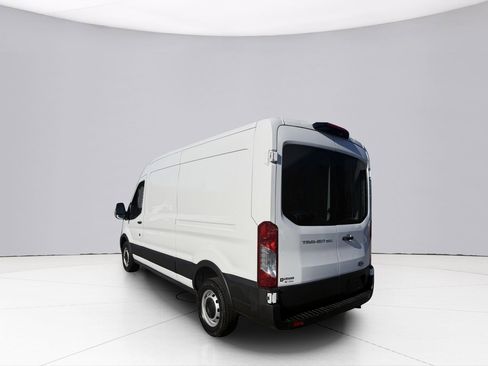 Used 2023 Ford Transit 250 Medium Roof image 11