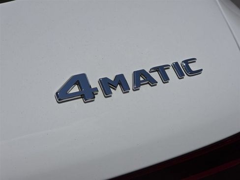 Used 2022 Mercedes-Benz GLC 300 4MATIC w/ Premium Package Lite image 6