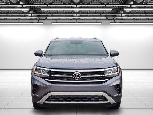 Used 2022 Volkswagen Atlas Cross Sport SE FWD image 4