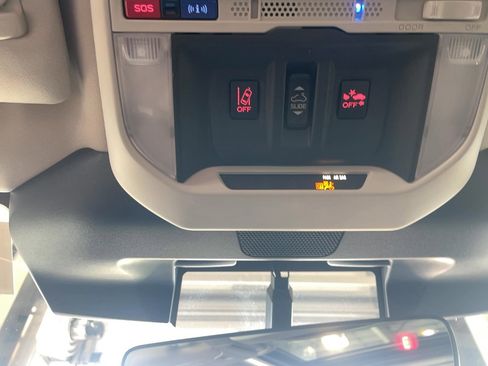 Used 2022 Subaru Forester Limited image 20