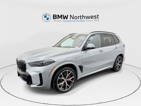 Used 2025 BMW X5 xDrive50e w/ M Sport Package image 1