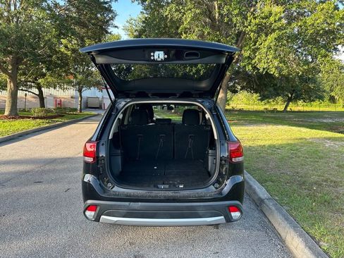 Used 2018 Mitsubishi Outlander LE AWD/4WD image 11