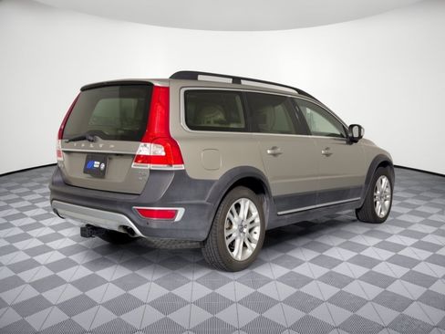 Used 2016 Volvo XC70 T5 Platinum AWD/4WD image 9