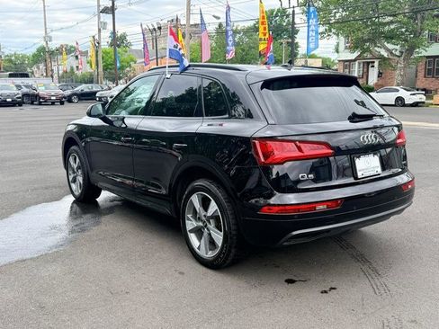 Used 2020 Audi Q5 2.0T Premium w/ Titanium Sport Package AWD/4WD image 8
