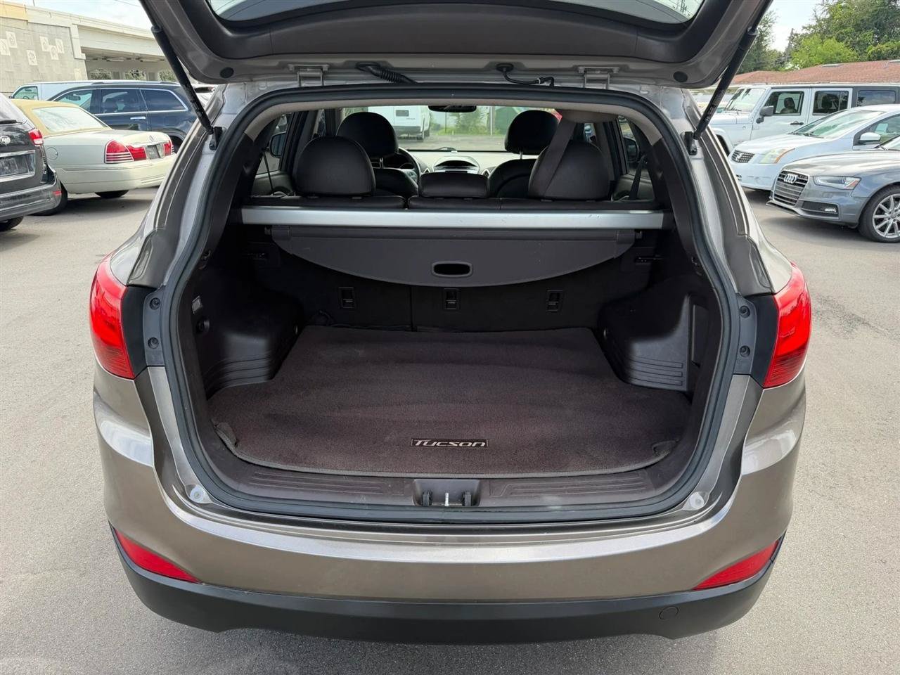 Used 2013 Hyundai Tucson Limited FWD image 30