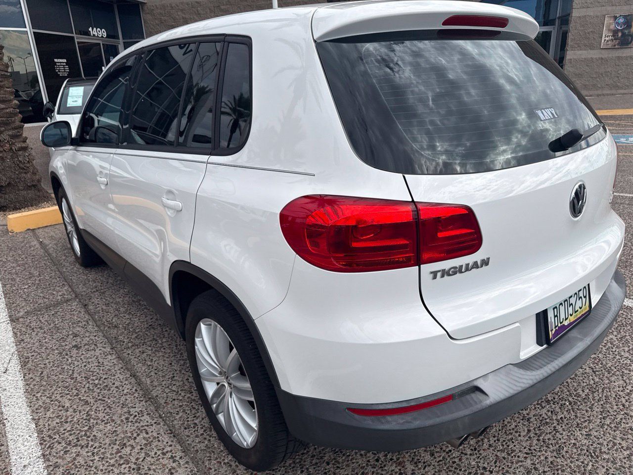 Used 2013 Volkswagen Tiguan S FWD image 15