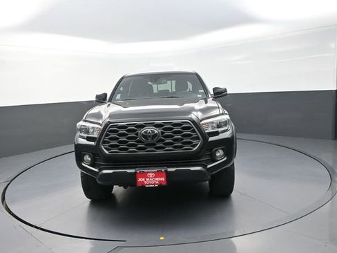Used 2021 Toyota Tacoma TRD Off-Road AWD/4WD image 32