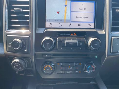 Used 2018 Ford F150 XLT w/ Equipment Group 302A Luxury AWD/4WD image 16