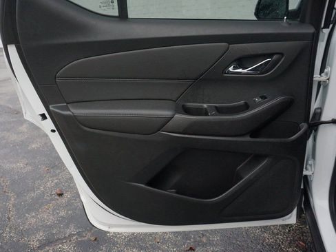 Certified 2023 Chevrolet Traverse LT w/ LPO, Floor Liner Package image 26