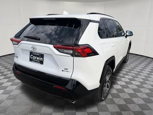 Used 2025 Toyota RAV4 SE AWD/4WD image 10