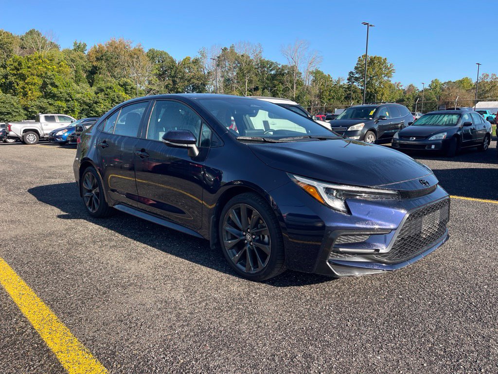 Used 2024 Toyota Corolla SE FWD image 7