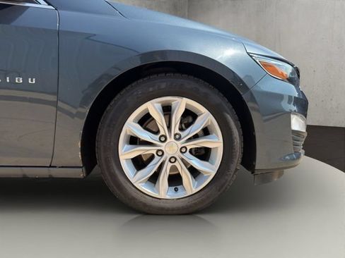 Used 2020 Chevrolet Malibu LT FWD image 32