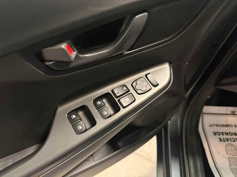 Used 2023 Hyundai Kona SEL AWD/4WD image 21