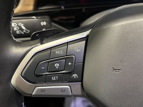 Used 2024 Volkswagen Atlas SE image 33