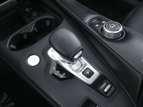 Used 2019 INFINITI QX50 Luxe w/ Navigation Package image 15