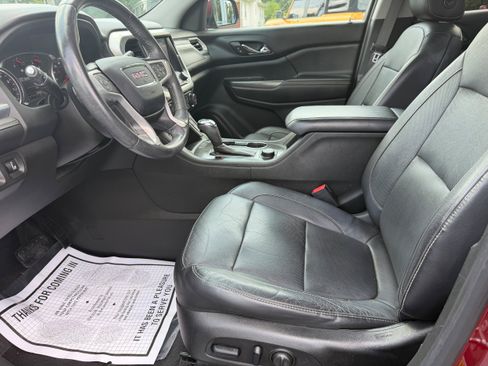 Used 2017 GMC Acadia SLT FWD image 6