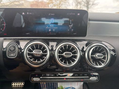 Used 2020 Mercedes-Benz A 35 AMG 4MATIC image 10