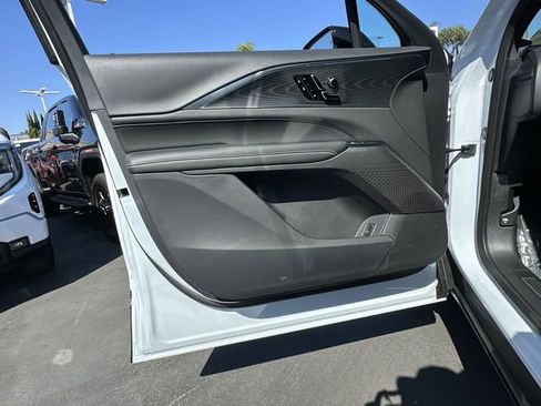 New 2026 Cadillac Lyriq Luxury image 23