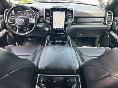 Used 2022 RAM 1500 Laramie AWD/4WD image 4