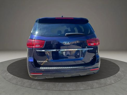 Used 2020 Kia Sedona LX FWD image 6