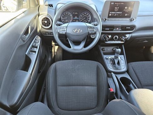 Used 2023 Hyundai Kona SEL image 10