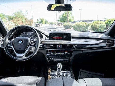 Used 2018 BMW X5 xDrive35i w/ Premium Package AWD/4WD image 18