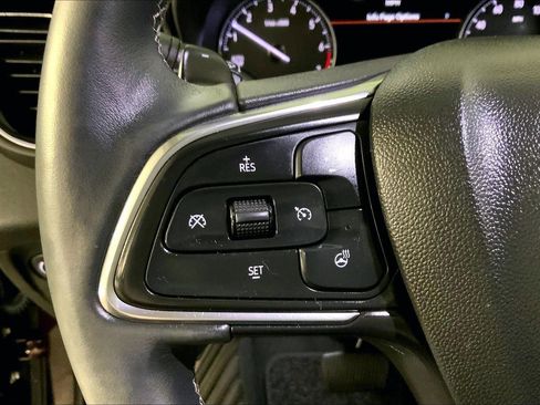 Used 2023 Buick Envision Avenir image 18