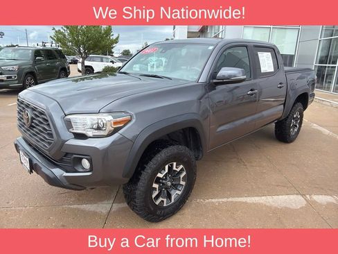 Used 2021 Toyota Tacoma TRD Off-Road w/ Technology Package AWD/4WD image 2