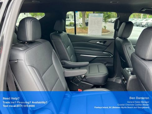 Used 2025 Chevrolet Traverse LT AWD/4WD image 21