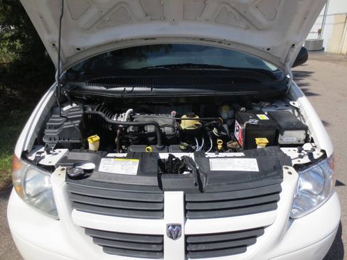 Used 2007 Dodge Grand Caravan SE image 5