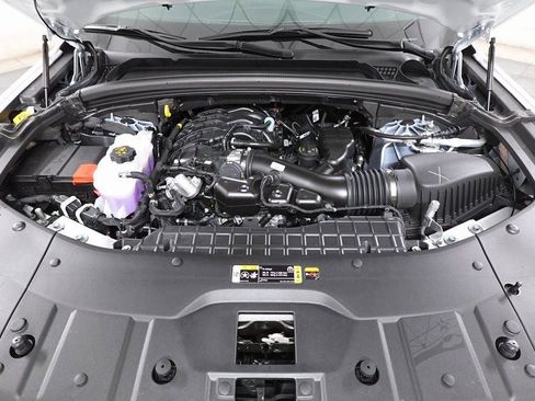 New 2025 Jeep Grand Cherokee L Limited w/ Luxury Tech Group II image 32