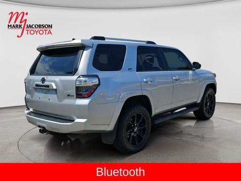 Used 2022 Toyota 4Runner SR5 AWD/4WD image 8