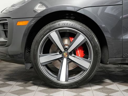 Certified 2023 Porsche Macan S AWD/4WD image 13