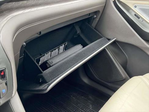 Used 2020 Ford Explorer Platinum w/ Premium Technology Package image 37