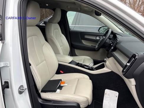 Used 2023 Volvo XC40 B5 Plus w/ Driver Assist Package image 15